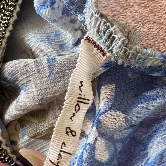 Flower Front Embroidered Cami Top Uneven Hem size S - Picture 6 of 10